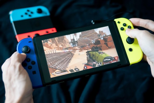 NINTENDO, MICROSOFT I SONY Tko prodaje najviše igraćih konzola?