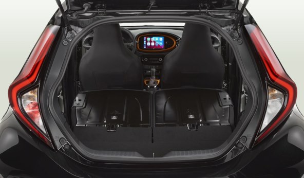 Toyota Aygo X (17).jpg