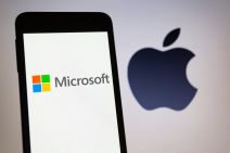 Microsoft Apple (2).jpg