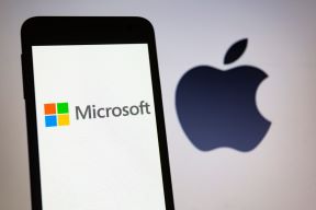 Microsoft Apple (2).jpg