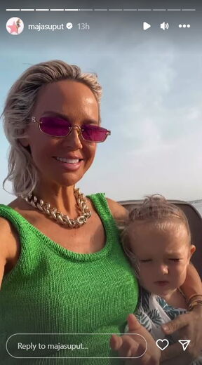 Bloom Tatarinov i Maja Šuput na otoku