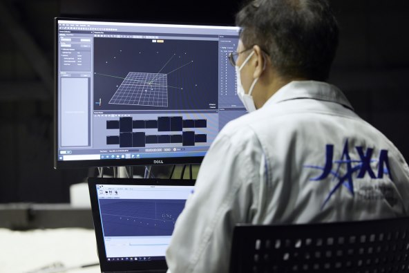 Nissan Moon rover (1).jpg