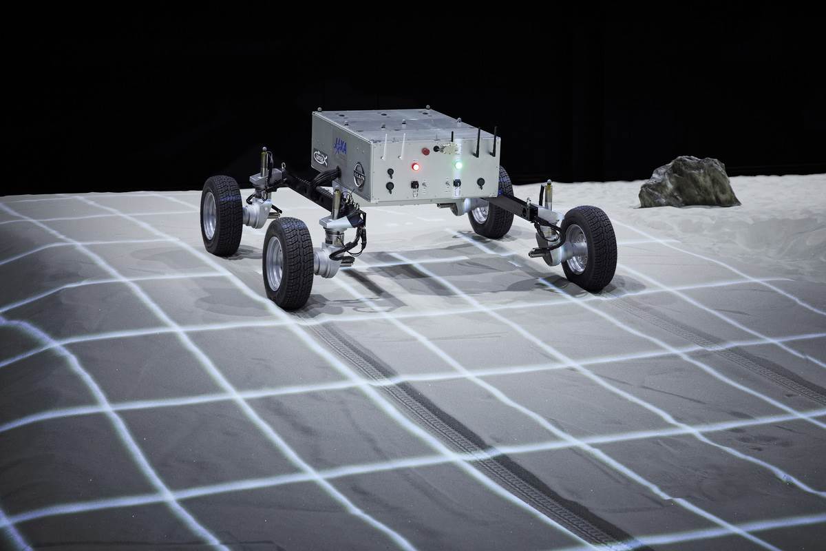 Nissan Moon rover (8).jpg