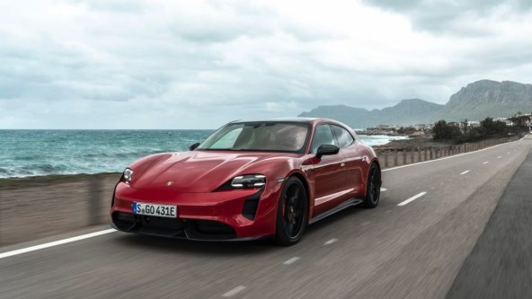 Porsche Taycan GTS Sport Turismo.jpg