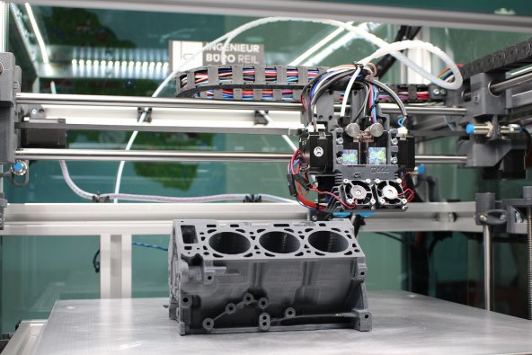 Robot (2).jpg