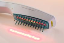 Hairmax Ultima 12 LaserComb (1).jpg