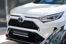 Toyota RAV4 Plug-in Hybrid (13).jpg