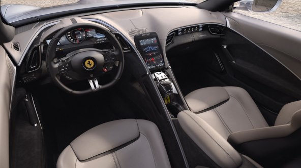 Ferrari Roma (2).jpg