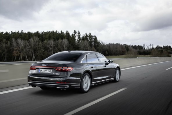 Audi A8 (11).jpg