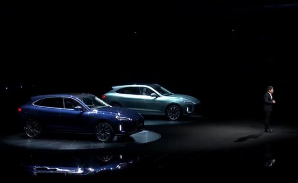 Huawei Aito M5 (2).jpg