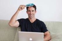 Hairmax Ultima 9 LaserComb (3).jpg