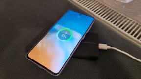 Scosche Magnetic Wireless Power Bank (5).jpg