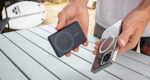 Scosche Magnetic Wireless Power Bank.jpg