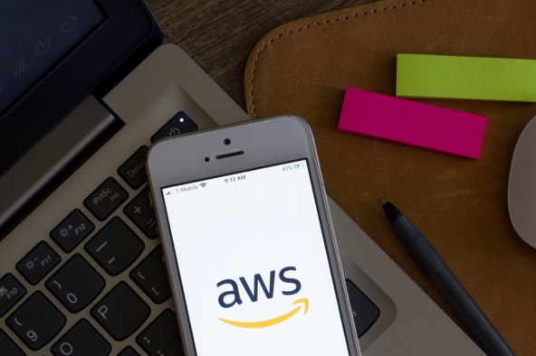AMAZON: Nije to samo internetska trgovina