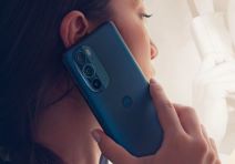 Motorola pametni telefon.jpg