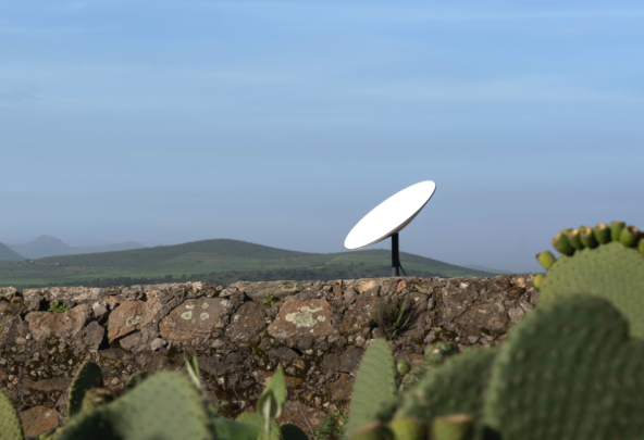 Muskov Starlink postiže brzinu preuzimanja od 100 Mb/s