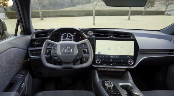 Lexus RZ 450h (7).jpg