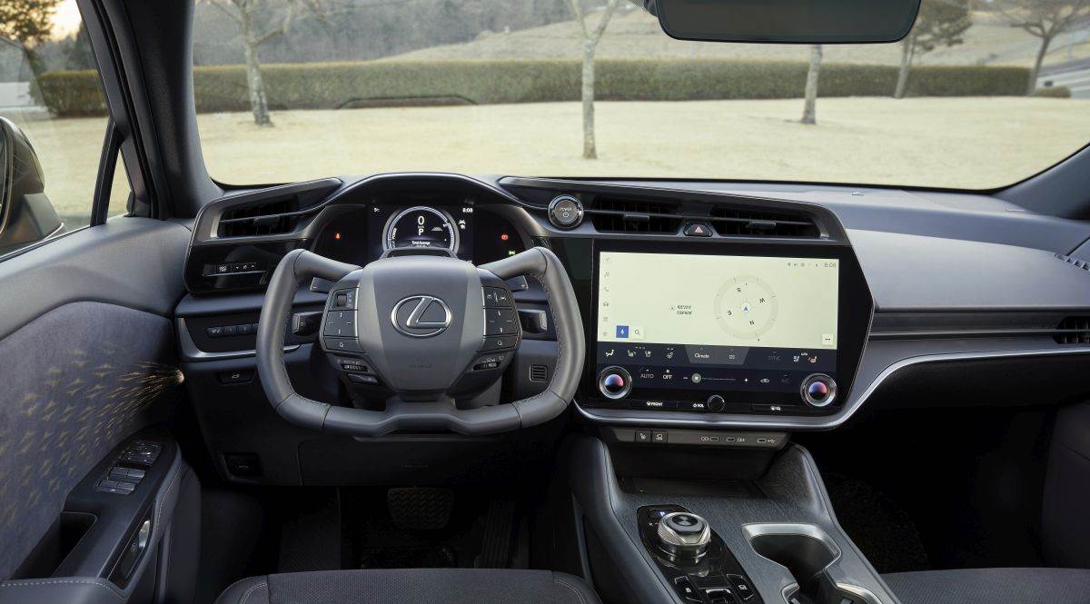 Lexus RZ 450h (7).jpg