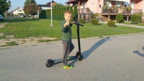 David Ravnjak meanIT romobil (1).jpg