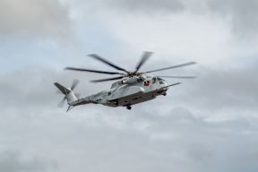 Lockheed Martin Sikorsky CH-53K (3).jpg