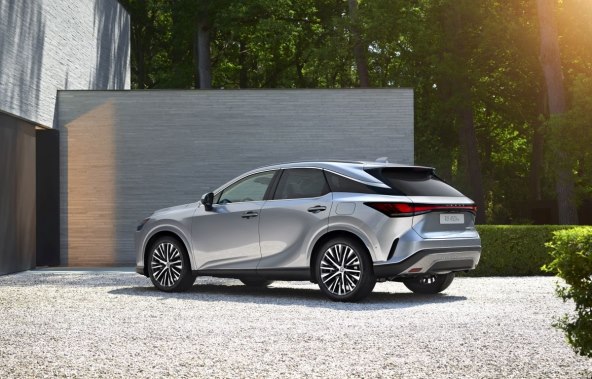 Lexus RX 450h+ (2).jpg