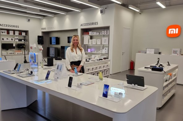 Xiaomi Store Arena Zagreb, Mirela Polić.jpg