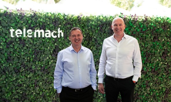 Član Uprave i glavni direktor za tehniku Nenad Šlibar i Adrian Ježina, predsjednik Uprave.jpg