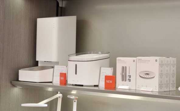 Xiaomi Smart Pet Fountain & Xiaomi Smart Pet Food Feeder (1).jpg