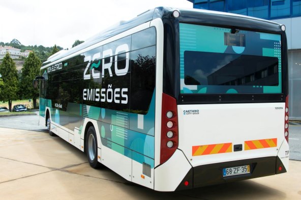 CaetanoBus Toyota vodik hidrogen (5).jpg