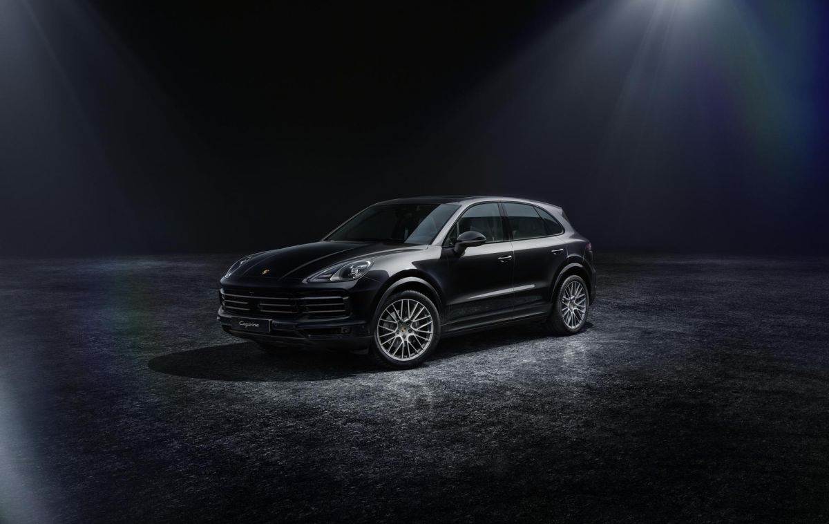 Cayenne Platinum Edition (4).jpg