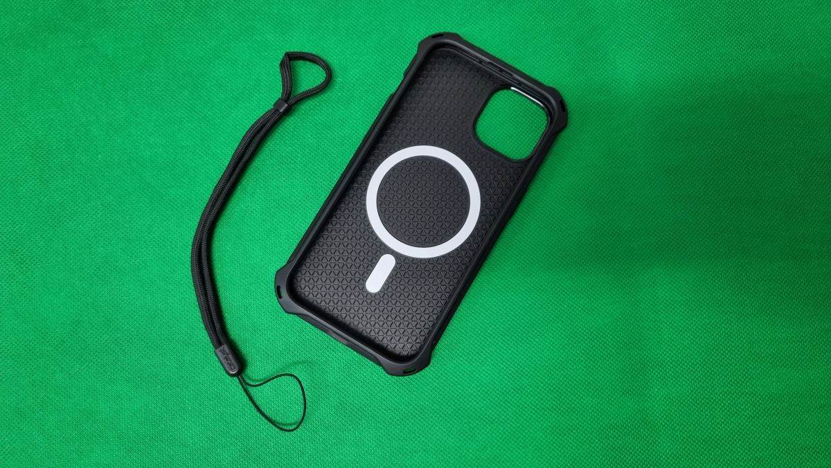 Catalyst Crux za iPhone 14 (1).jpg