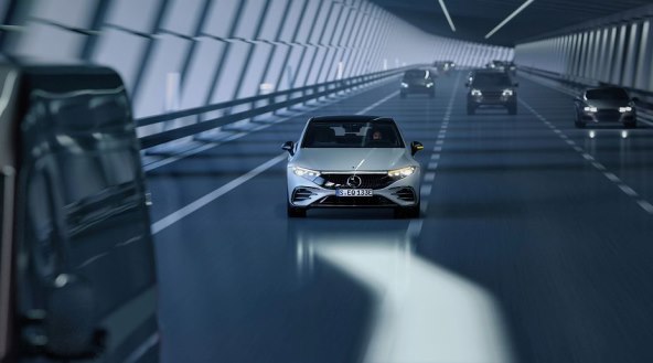 Active Lane Change Assist (Mercedes).jpg