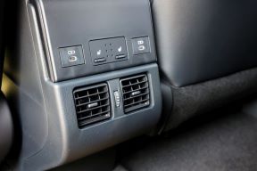 Toyota bZ4X (13).jpg
