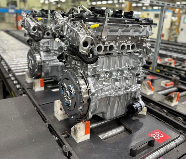 Toyota hibridni motor (1).jpg