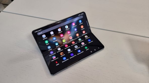 GLOBALNE ISPORUKE: Sklopivi uređaji će biti traženi u 2023.