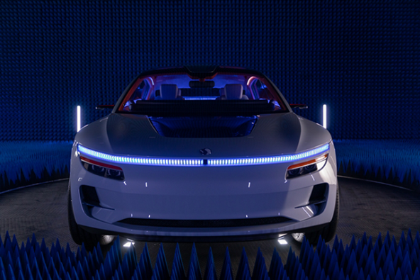 Qualcomm konceptni automobil CES 2023 Las Vegas (3).jpg