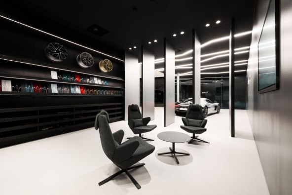 Rimac Showroom Brussels12.jpg