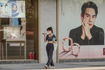 Kina pametni telefon (2).jpg