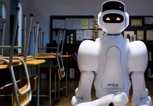 Aeo robot (1).jpg