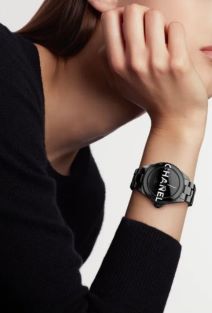 Chanel J12 Wanted de Chanel 38 MM (2).jpg