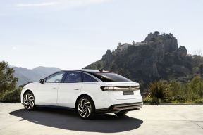 Volkswagen ID.7 (6).jpg