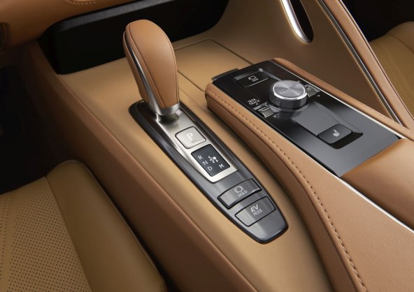 Lexus LC Model Year 2024 (5).jpg