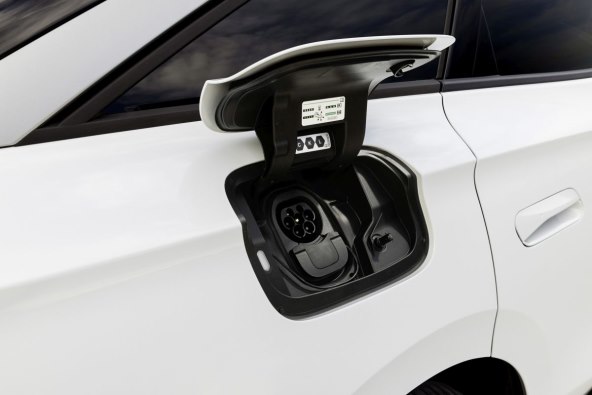 Volkswagen ID.7 (15).jpg