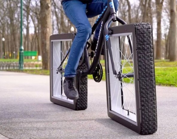 Sergii Gordieiev bicikl s četvrtastim kotačima (5).jpg