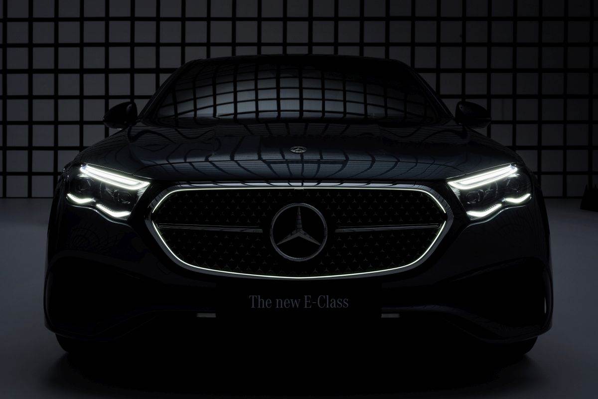 Mercedes-Benz E-klasa 2023 (19).jpg