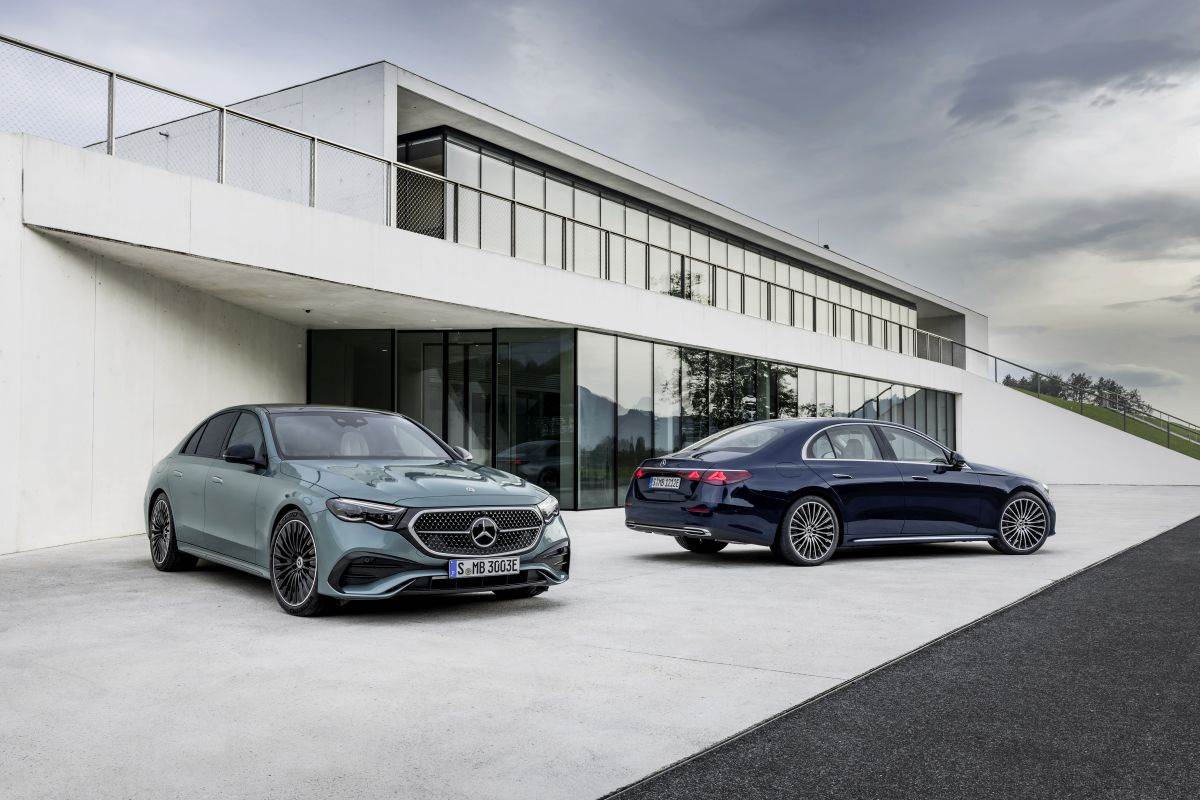 Mercedes-Benz E-klasa 2023 (11).jpg