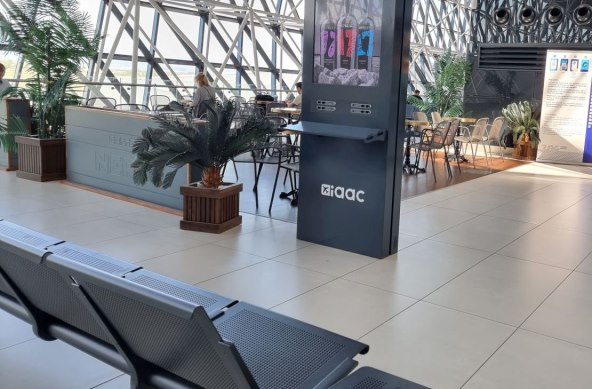 Međunarodna zračna luka Zagreb d.d. utičnice aerodrom Zagreb (11).jpg