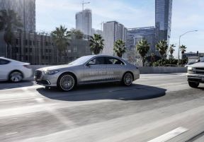 Mercedes-Benz S-klasa automatizirana voznja samostalna autonomna (10).jpg