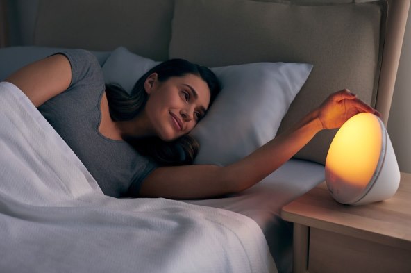 Philips SmartSleep Wake-up Light Radio Alarm Clock (2).jpg