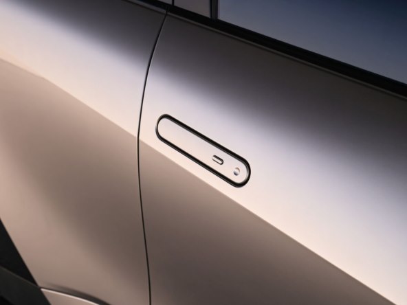 Toyota C-HR 2023 (7).jpg